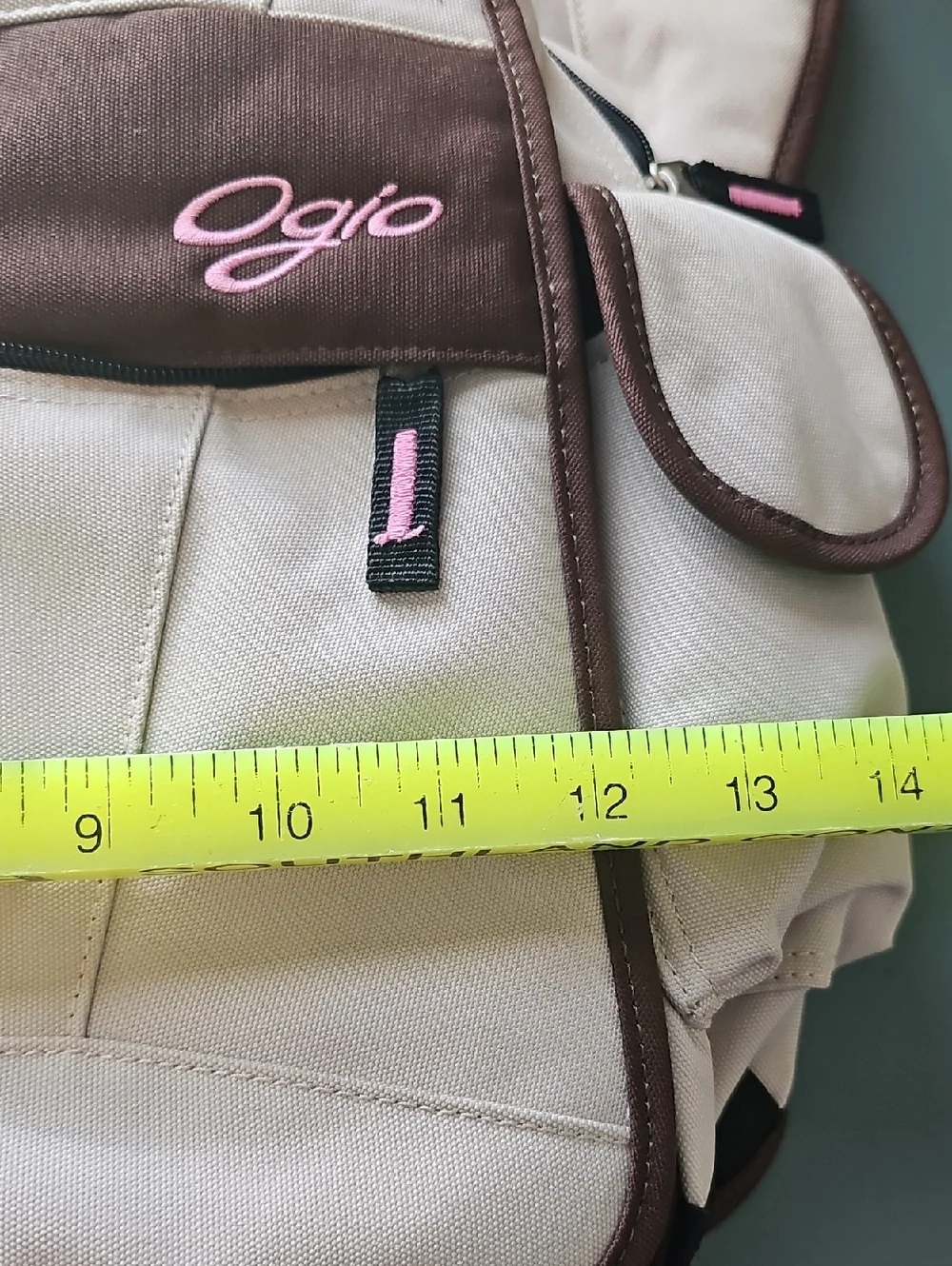 Ogio Beige/ Brown Messenger Bag/ Pink Logo. Good Clean Condition crossbody.